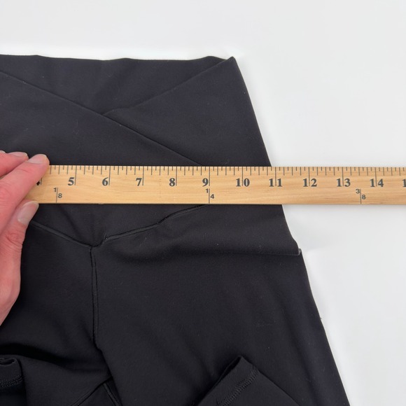 OFFLINE by Aerie Black Cross Waist Leggings Athleisure Workout Fitness Size S P - Picture 2 of 9